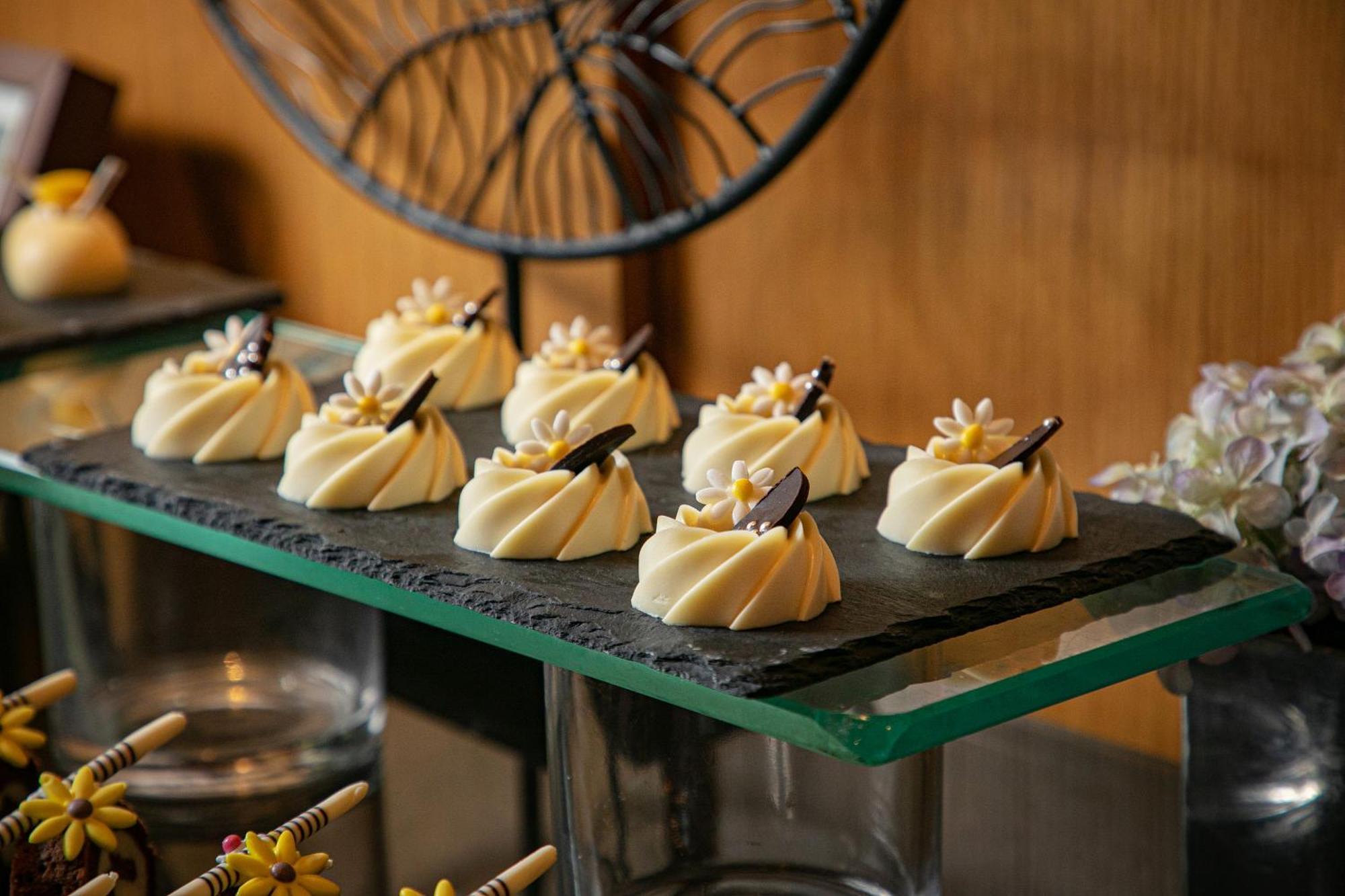Hilton Garden Inn Shenzhen Bao'An Buitenkant foto