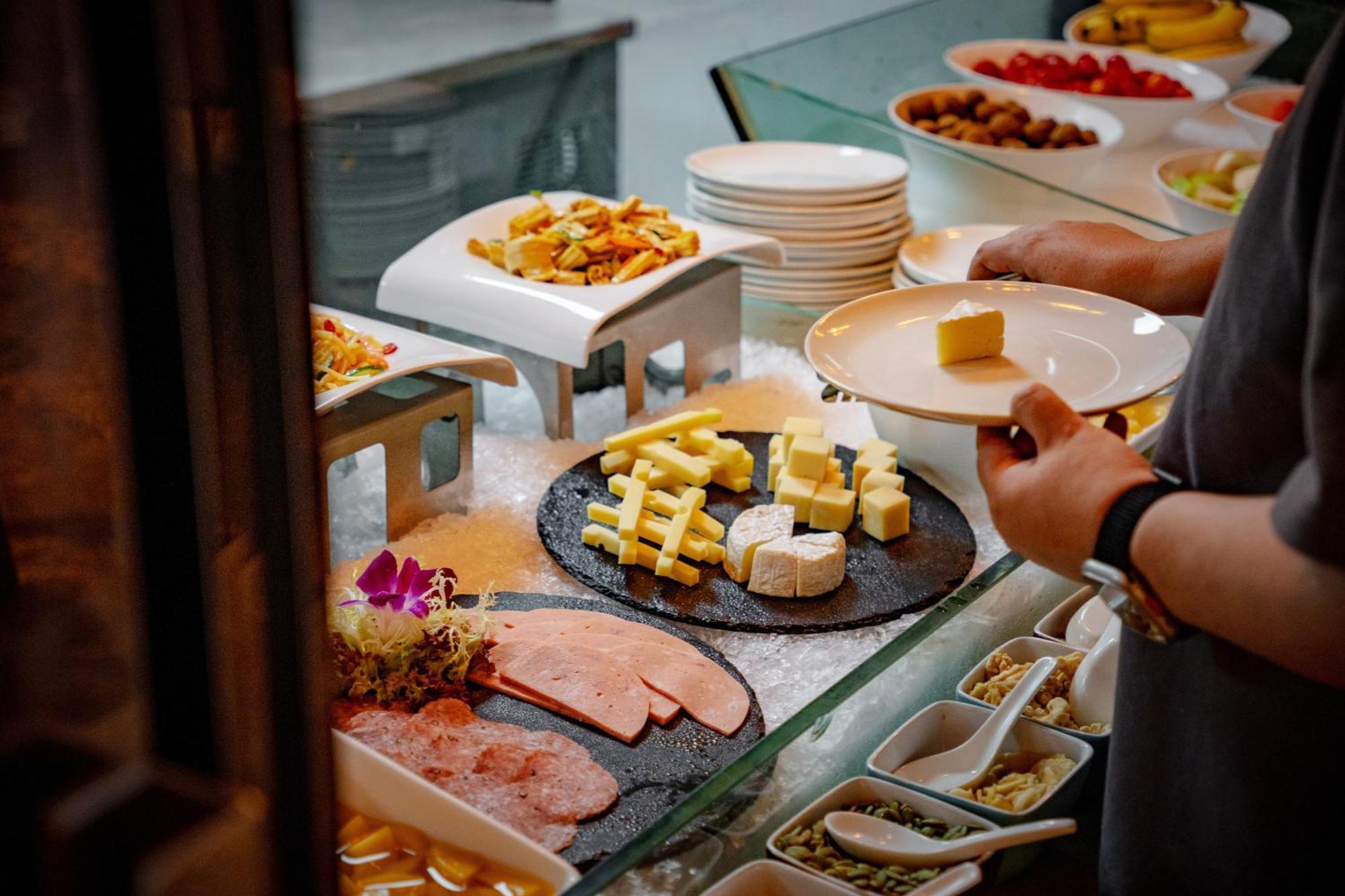 Hilton Garden Inn Shenzhen Bao'An Buitenkant foto
